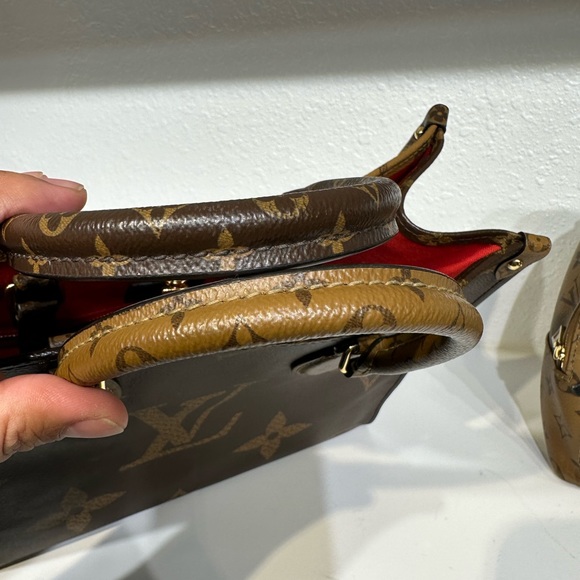 Louis Vuitton Monogram Canvas OnTheGo MM Shoulder Bag Totes - Picture 8 of 11